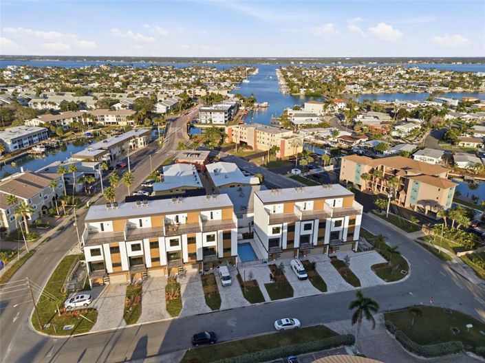 Image No.49-Maison de ville de 5 chambres à vendre à Treasure Island
