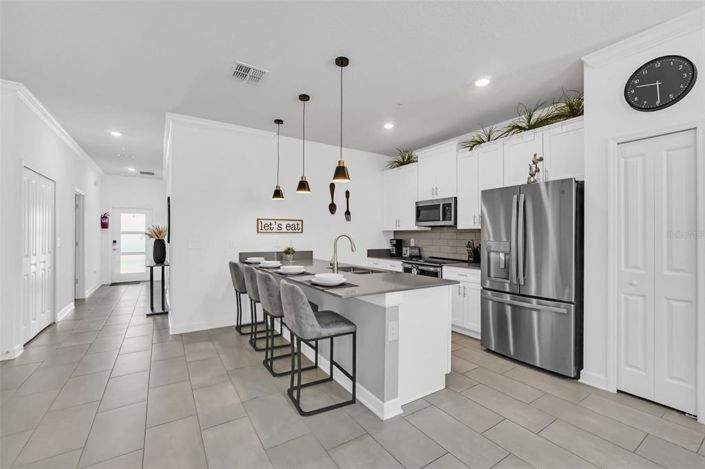 Image No.14-5 Bed Townhouse for sale