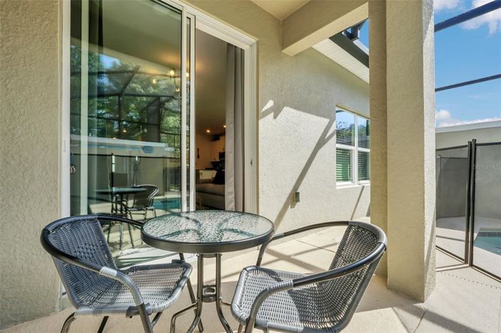 Image No.34-5 Bed Townhouse for sale