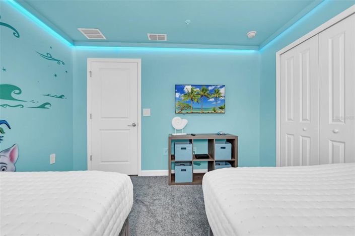 Image No.48-5 Bed Townhouse for sale