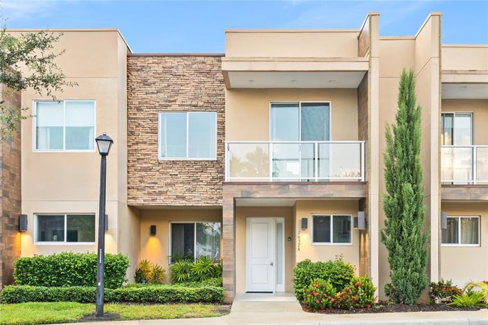 Image No.2-Maison de ville de 3 chambres à vendre à Kissimmee