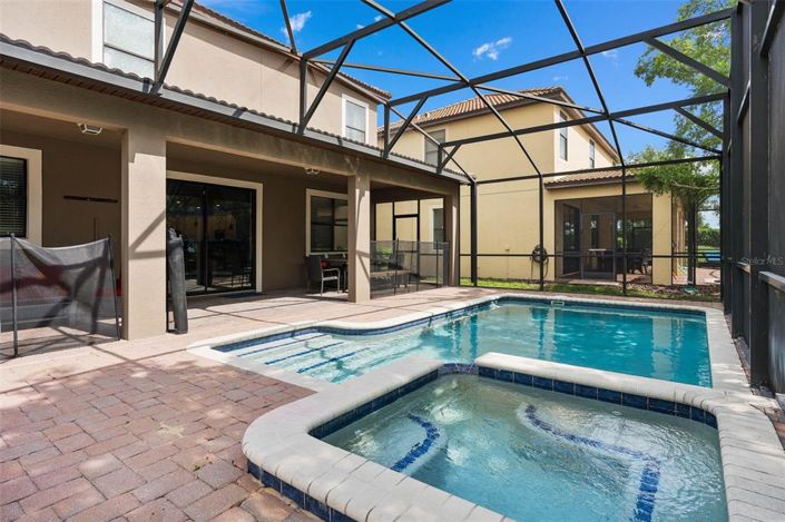 Image No.13-8 Bed Property for sale