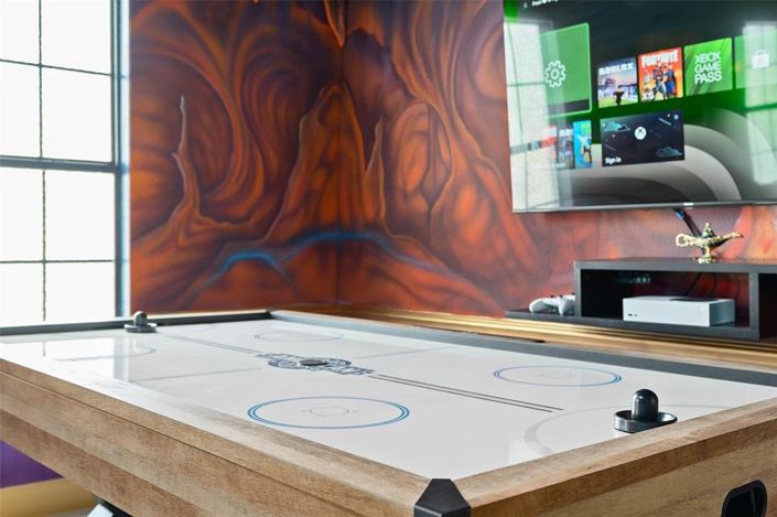 Image No.30-8 Bed Property for sale