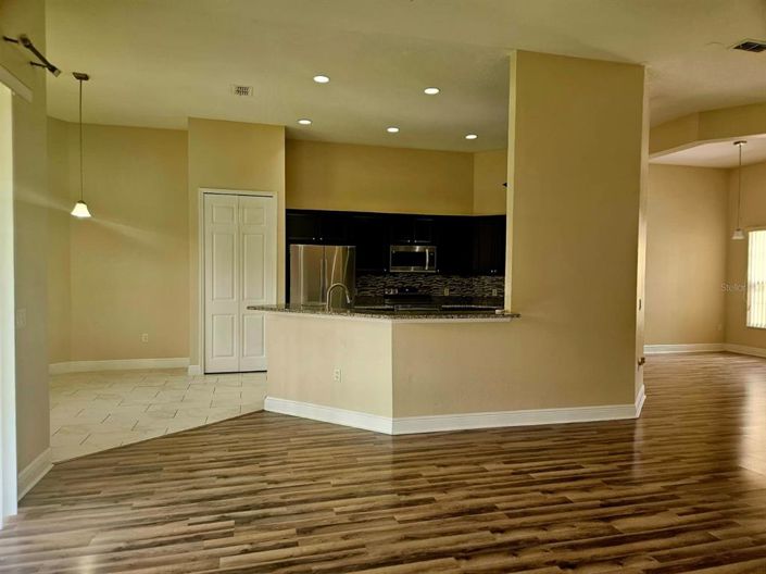 Image No.6-4 Bed Property for sale