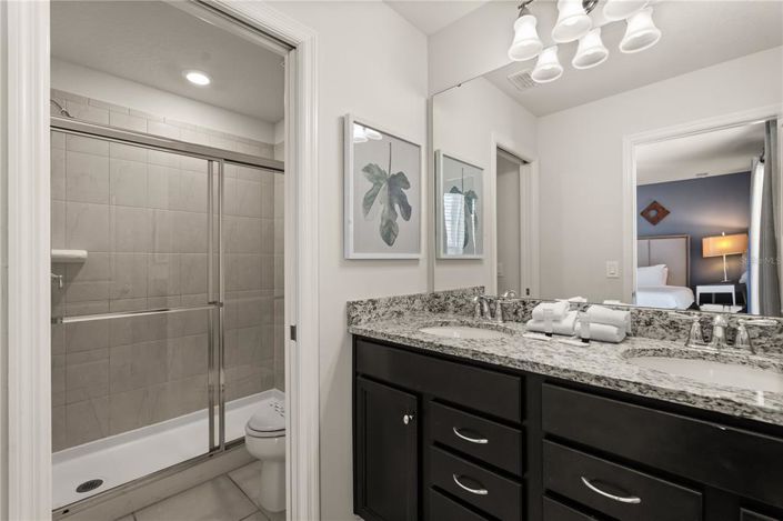 Image No.26-8 Bed Property for sale