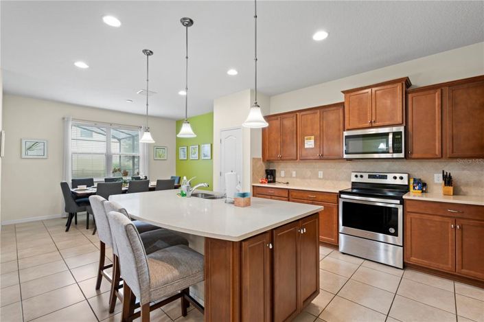 Image No.2-Propriété de 5 chambres à vendre à Kissimmee