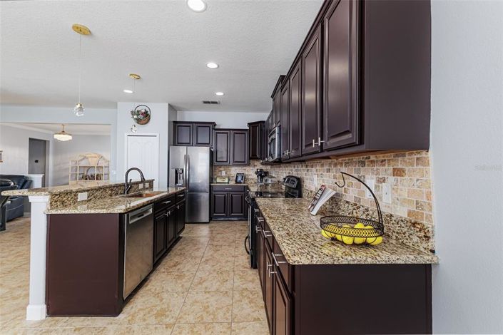 Image No.3-Propriété de 4 chambres à vendre à Davenport