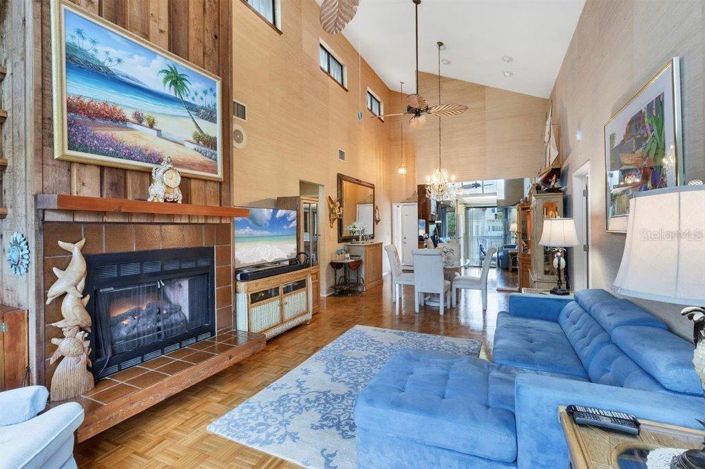 Image No.9-Propriété de 4 chambres à vendre à Sarasota