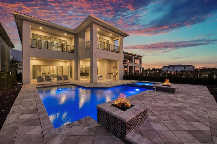 Image No.2-Propriété de 8 chambres à vendre à Kissimmee