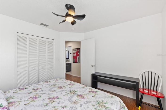 Image No.33-4 Bed Property for sale