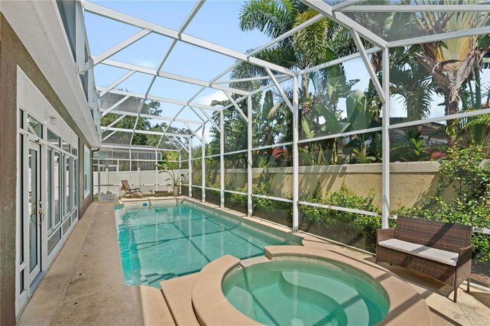 Image No.5-Propriété de 4 chambres à vendre à Orlando