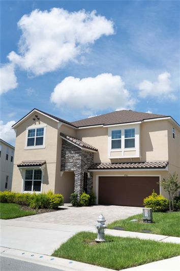 Image No.2-9 Bed Property for sale