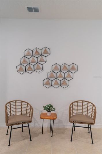 Image No.28-9 Bed Property for sale