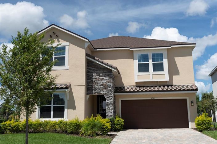 Image No.3-9 Bed Property for sale