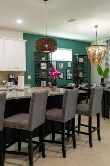 Image No.36-9 Bed Property for sale