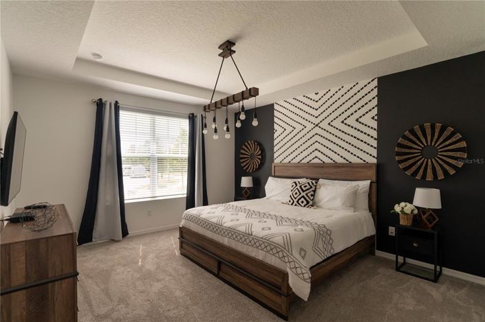 Image No.4-9 Bed Property for sale