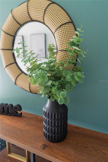 Image No.9-9 Bed Property for sale