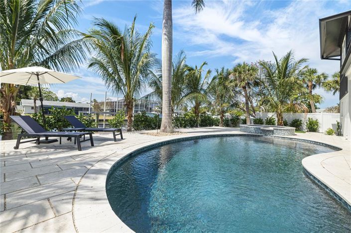 Image No.12-Propriété de 6 chambres à vendre à Holmes Beach