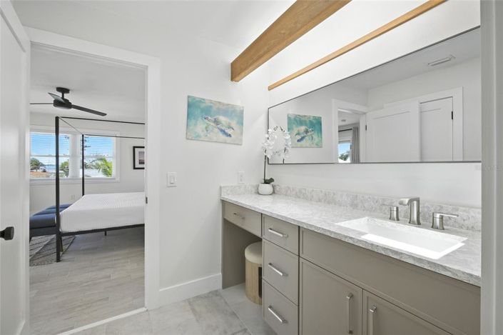 Image No.32-Propriété de 6 chambres à vendre à Holmes Beach