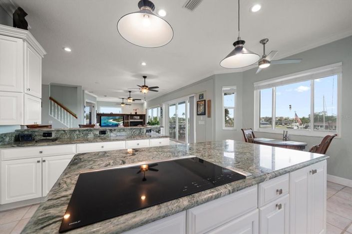 Image No.13-Propriété de 5 chambres à vendre à Treasure Island