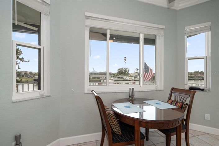 Image No.16-Propriété de 5 chambres à vendre à Treasure Island