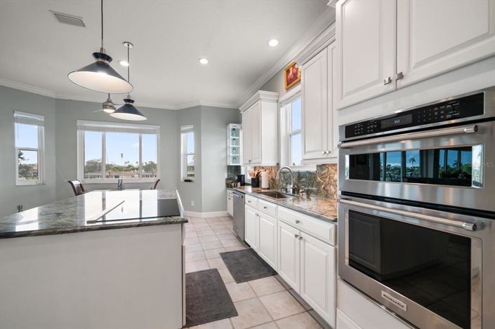 Image No.4-Propriété de 5 chambres à vendre à Treasure Island