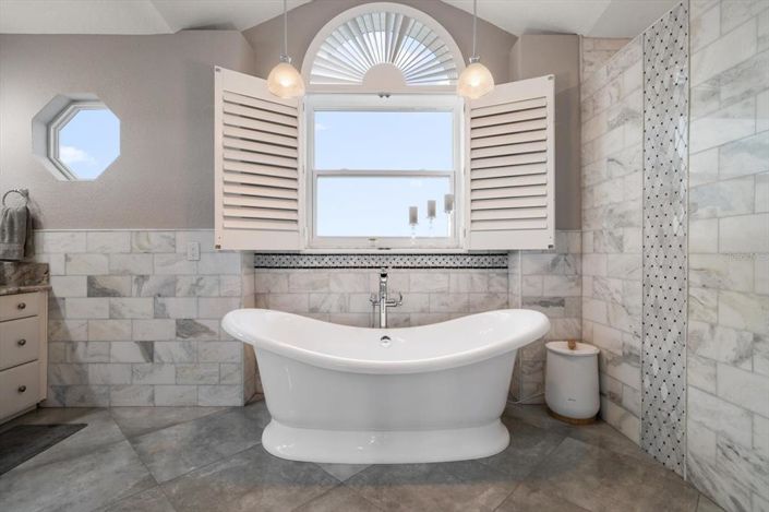 Image No.49-Propriété de 5 chambres à vendre à Treasure Island