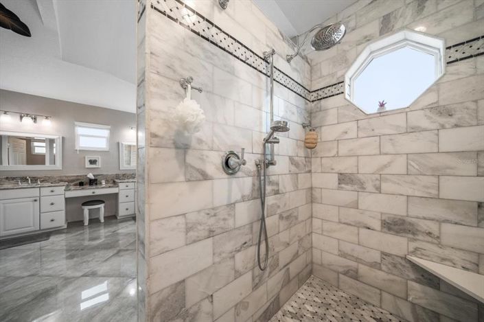 Image No.52-Propriété de 5 chambres à vendre à Treasure Island