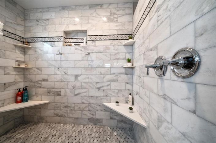 Image No.53-Propriété de 5 chambres à vendre à Treasure Island