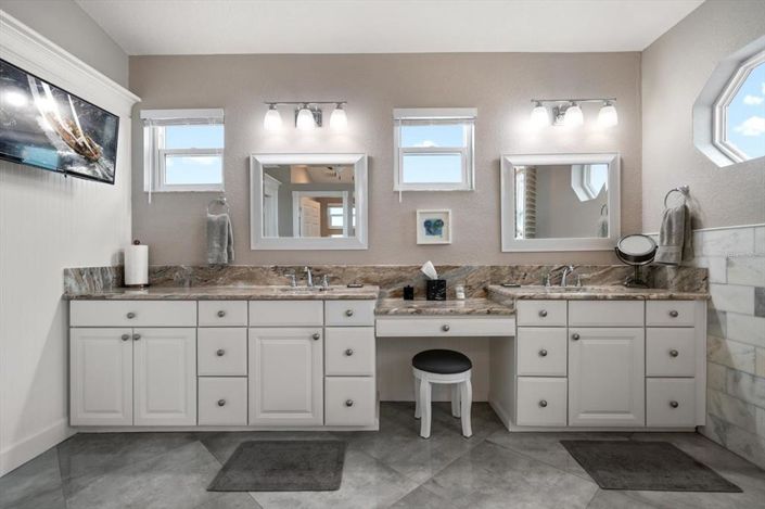 Image No.54-Propriété de 5 chambres à vendre à Treasure Island