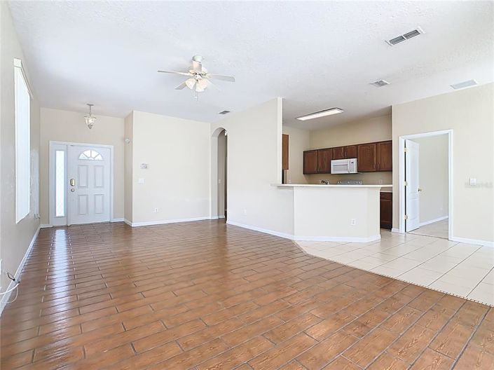 Image No.10-Propriété de 4 chambres à vendre à Davenport