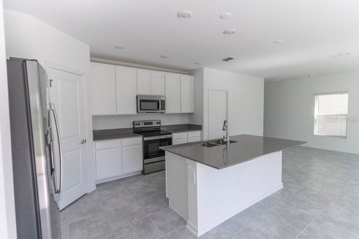 Image No.4-Propriété de 4 chambres à vendre à Davenport