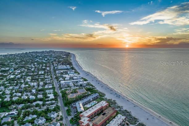 Image No.3-Propriété de 3 chambres à vendre à Holmes Beach