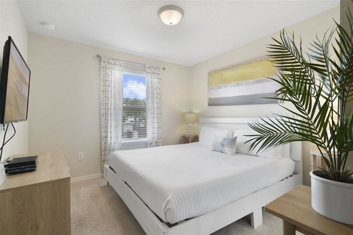 Image No.16-5 Bed Townhouse for sale