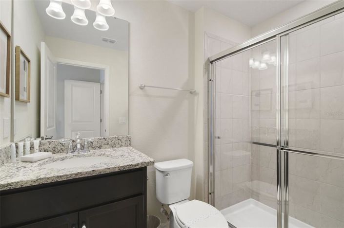 Image No.17-5 Bed Townhouse for sale