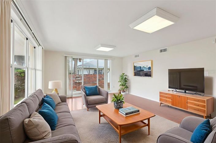 Image No.8-Propriété de 3 chambres à vendre à Belleair Beach