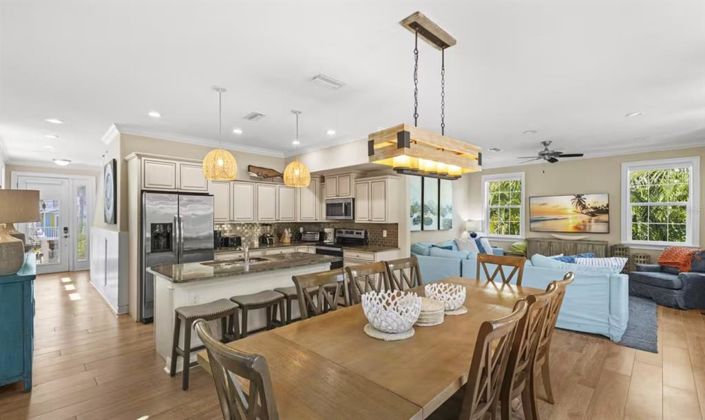 Image No.2-Propriété de 6 chambres à vendre à Holmes Beach