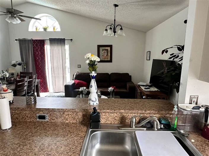 Image No.7-Propriété de 3 chambres à vendre à Davenport