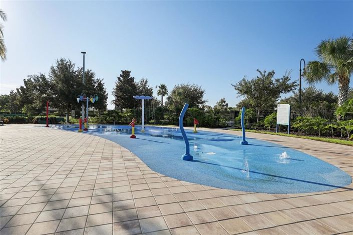 Image No.2-Maison de ville de 4 chambres à vendre à Kissimmee