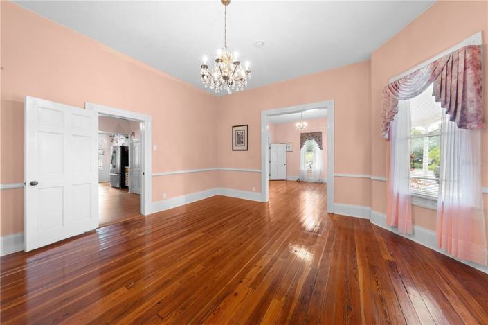 Image No.42-4 Bed Property for sale