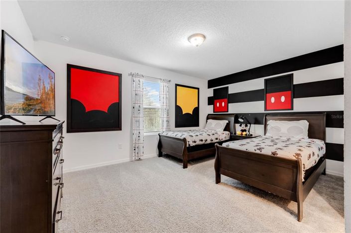 Image No.18-7 Bed Property for sale