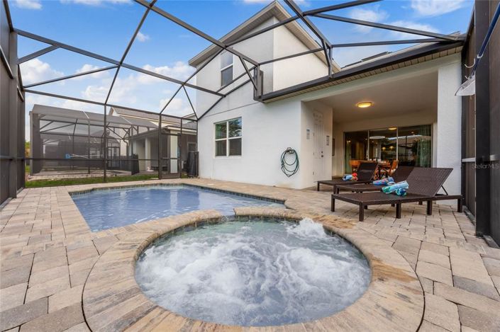 Image No.31-7 Bed Property for sale