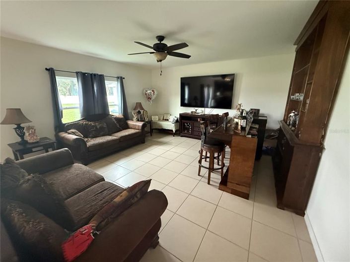 Image No.13-Propriété de 4 chambres à vendre à Kissimmee