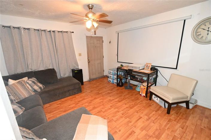 Image No.30-Propriété de 4 chambres à vendre à Haines City