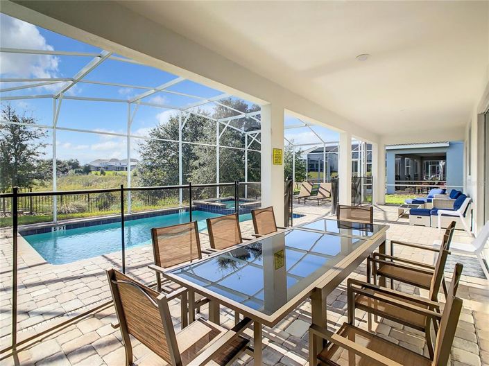 Image No.4-8 Bed Property for sale