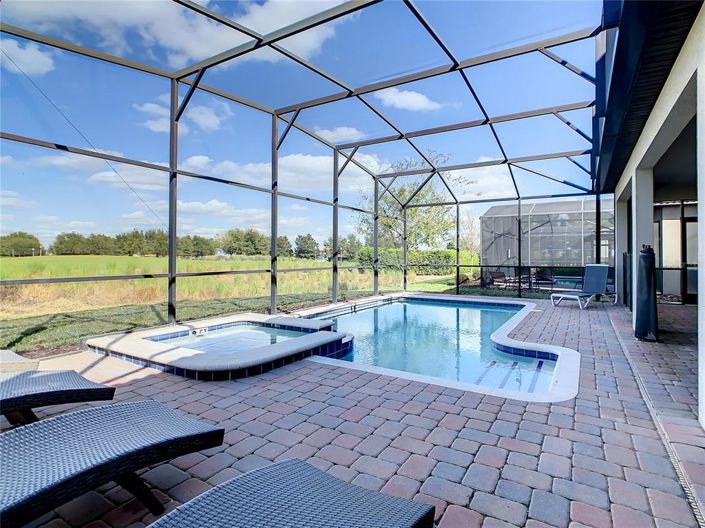 Image No.2-Propriété de 8 chambres à vendre à Davenport