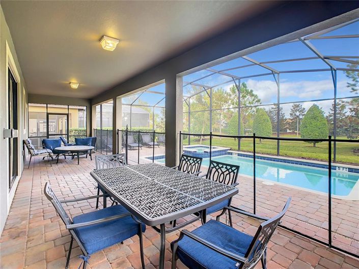 Image No.4-8 Bed Property for sale