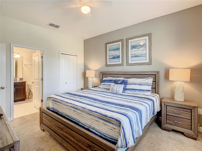 Image No.9-8 Bed Property for sale