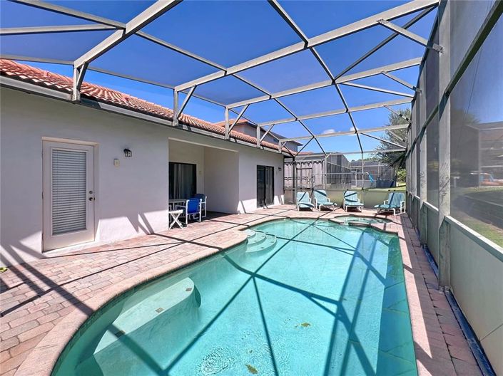 Image No.2-Propriété de 4 chambres à vendre à Clermont