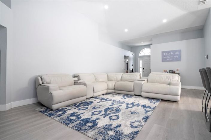 Image No.16-Propriété de 4 chambres à vendre à Davenport